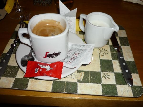 Ristorante Pizzeria LA SCALA káva 